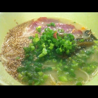 野沢菜とんこつラーメン